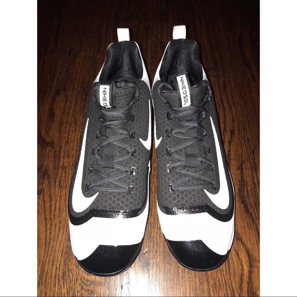 Brand New Mens Baseball Cleats⚾️